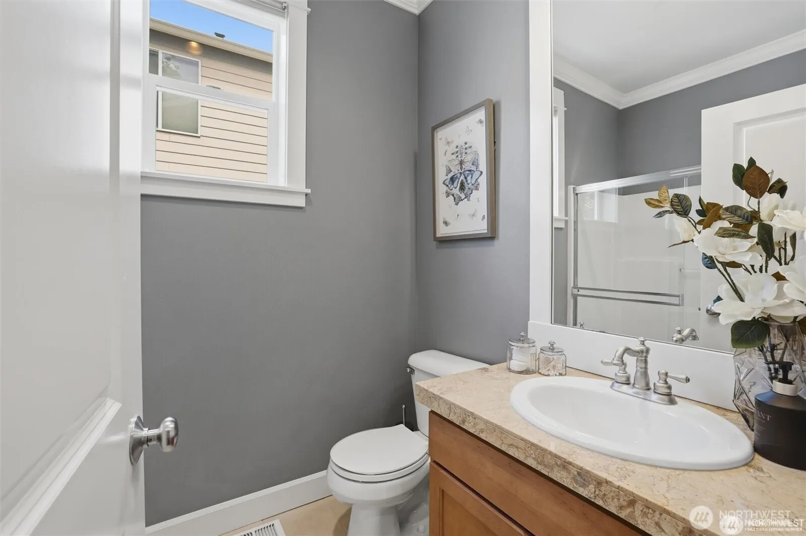 15324 128th Avenue NE, Woodinville, WA 98072