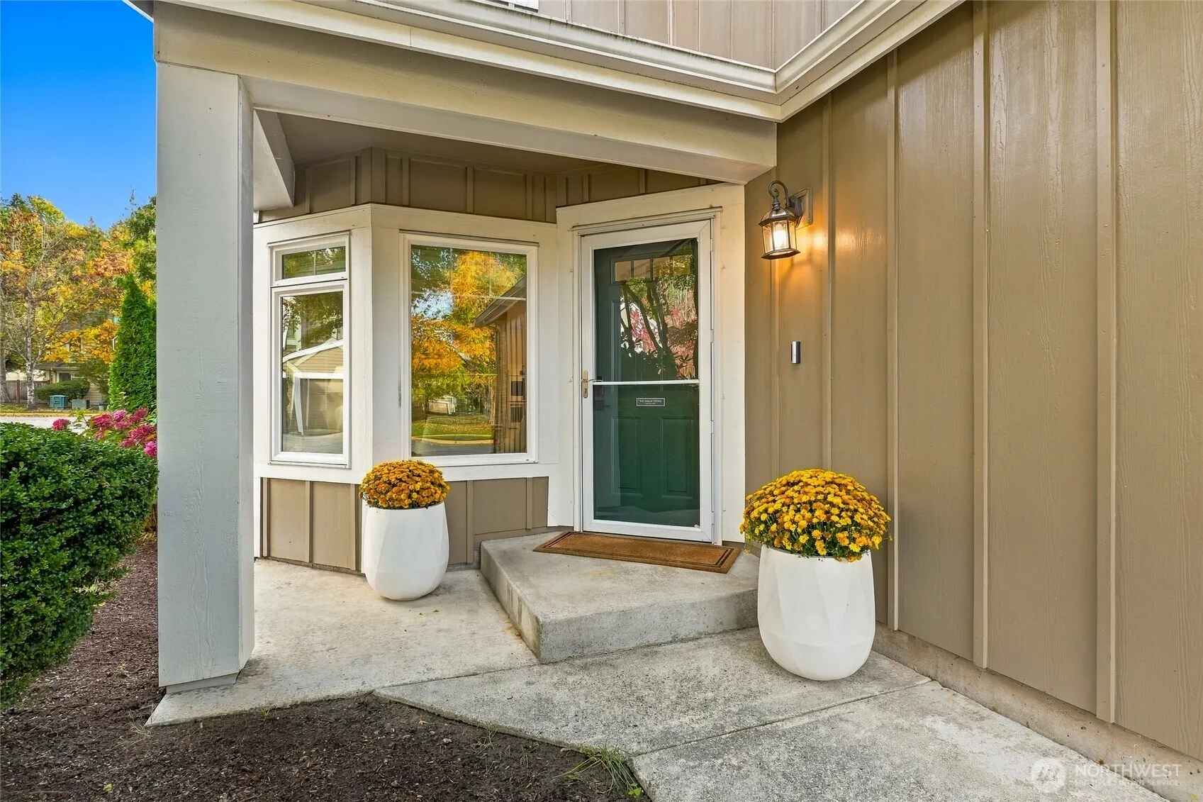 9234 159th Place NE #102, Redmond, WA 98052