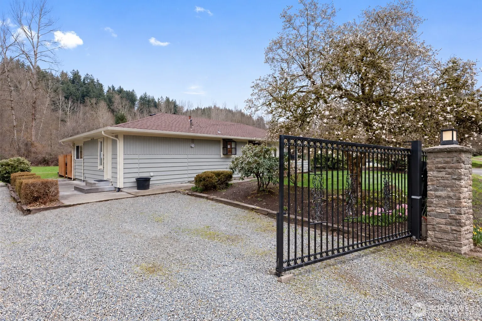 15408 SE Jones Road , Renton, WA 98058