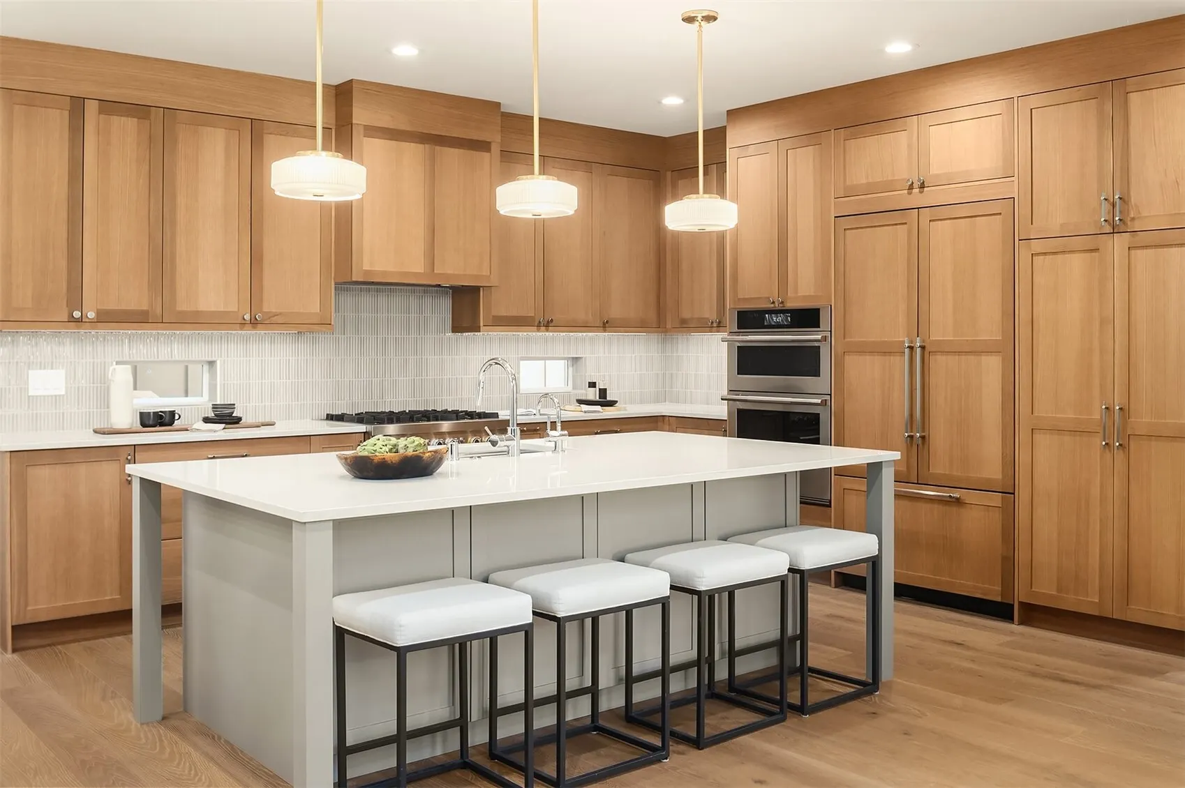 10932 102nd Avenue NE, Kirkland, WA 98033