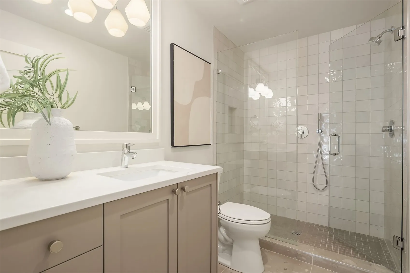 10932 102nd Avenue NE, Kirkland, WA 98033