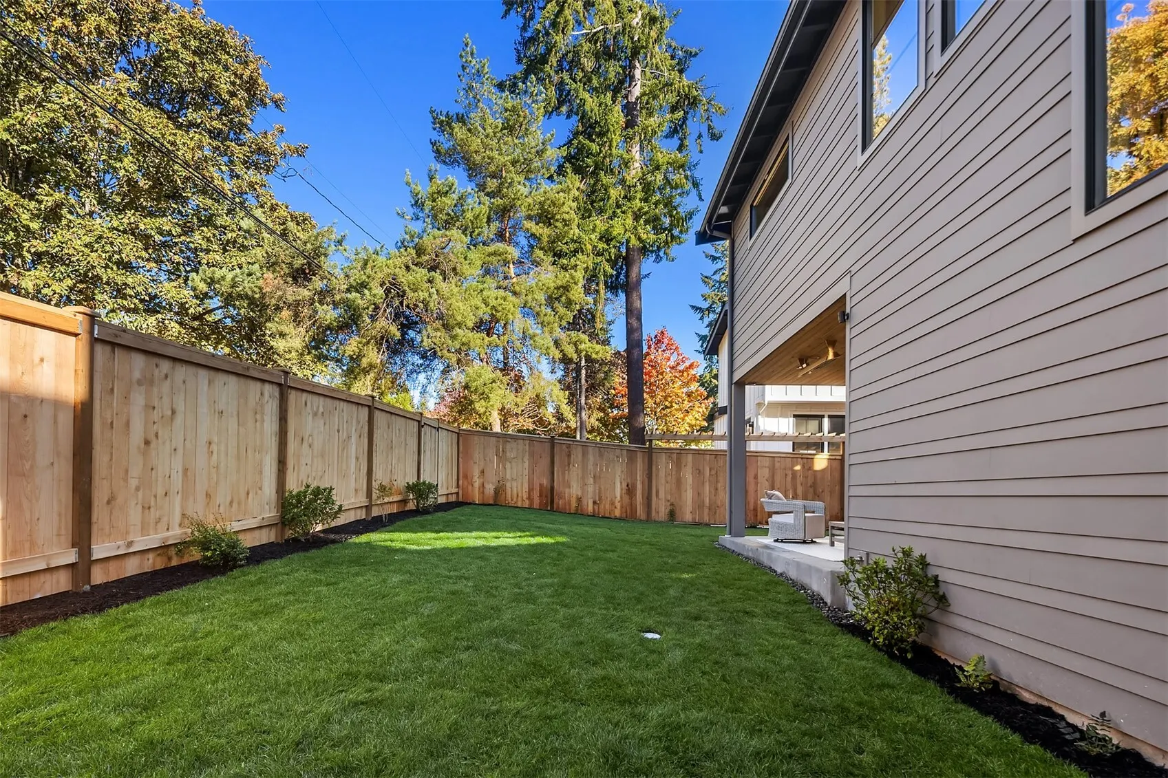 10932 102nd Avenue NE, Kirkland, WA 98033