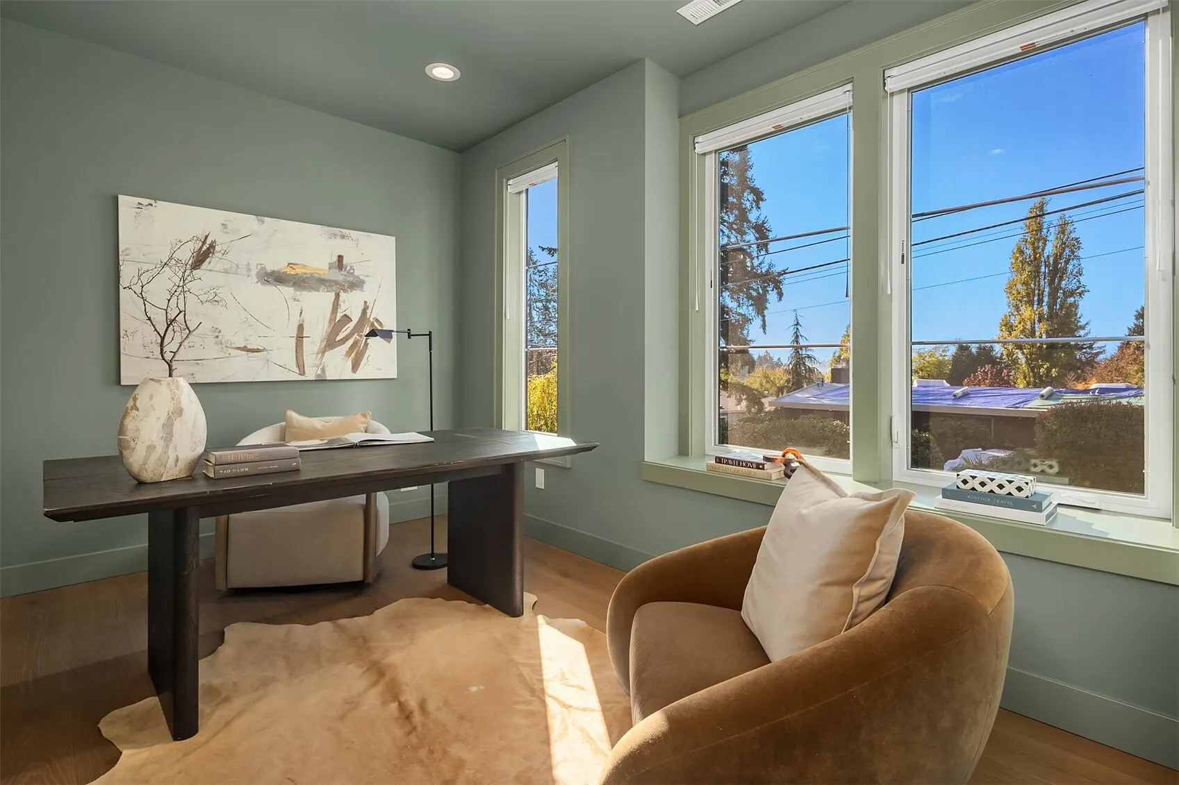 10932 102nd Avenue NE, Kirkland, WA 98033