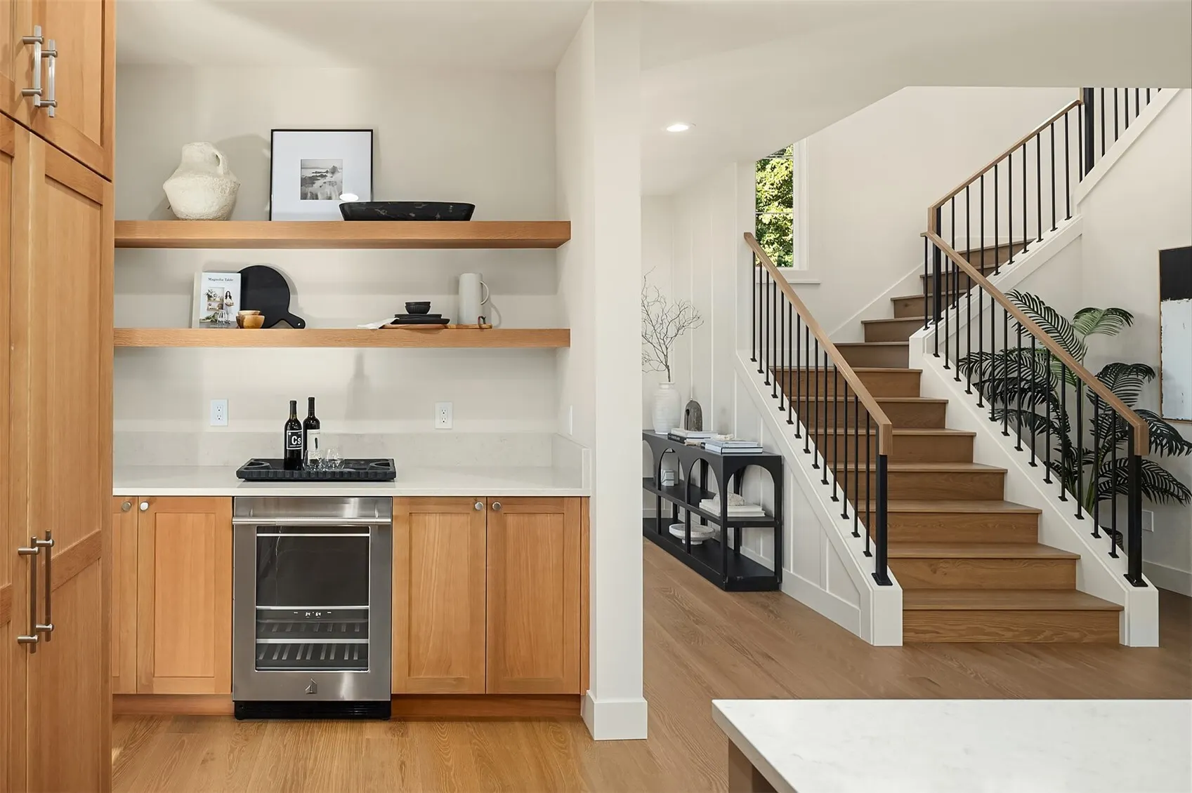 10932 102nd Avenue NE, Kirkland, WA 98033
