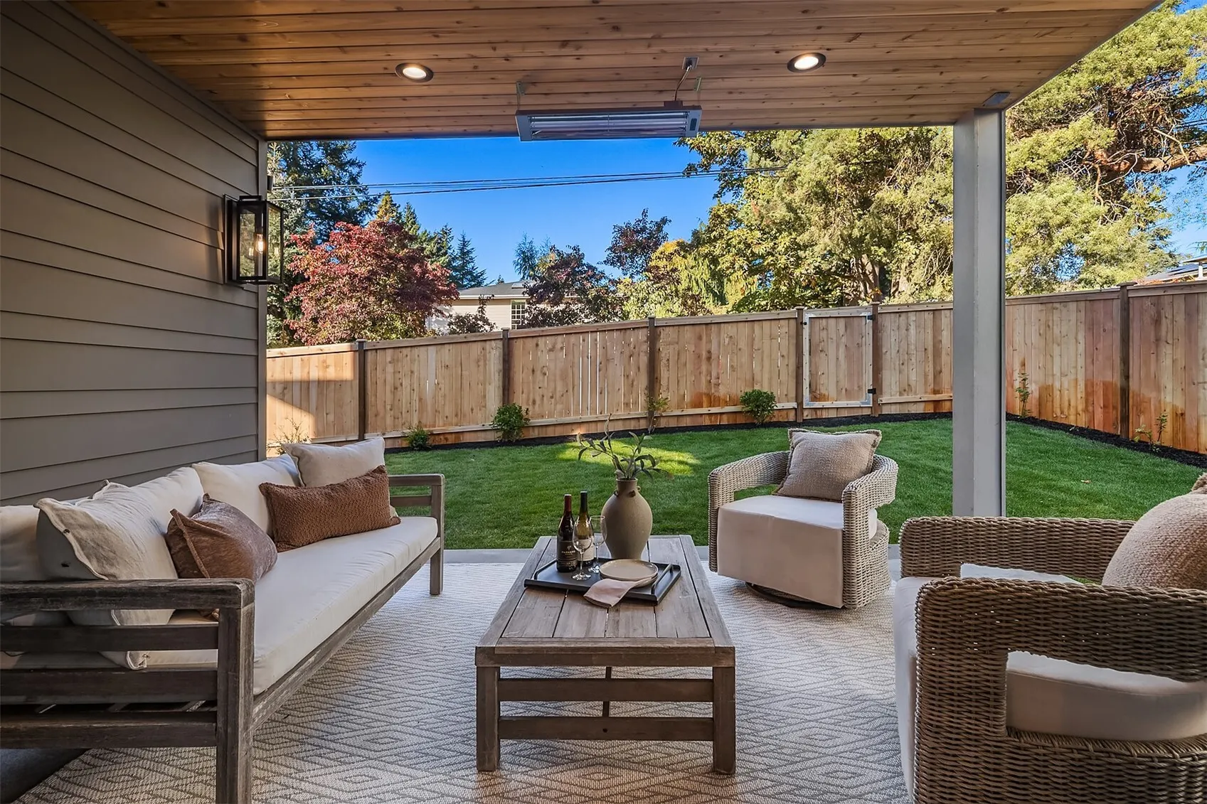 10932 102nd Avenue NE, Kirkland, WA 98033