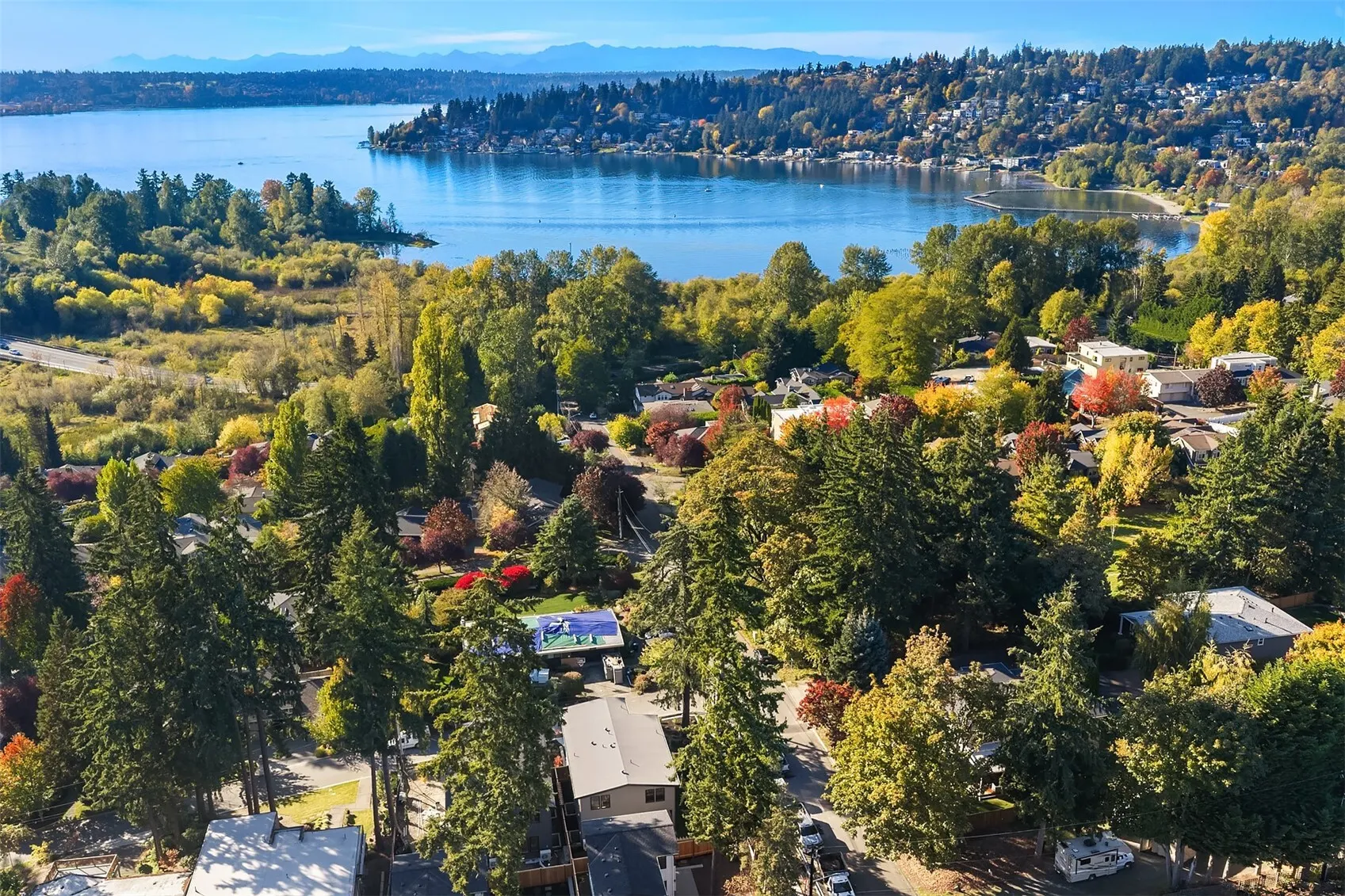 10932 102nd Avenue NE, Kirkland, WA 98033