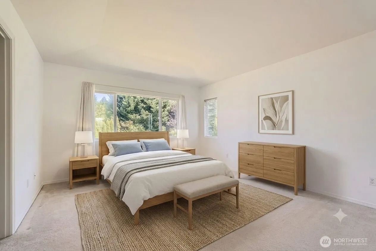 24036 SE 10th Court , Sammamish, WA 98075