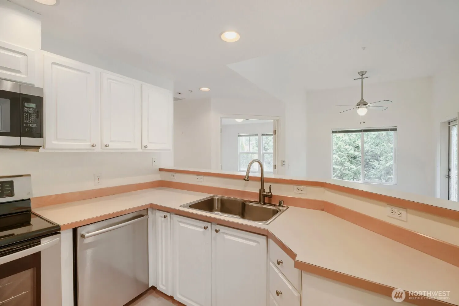 23735 SE Summerhill Lane , Issaquah, WA 98029