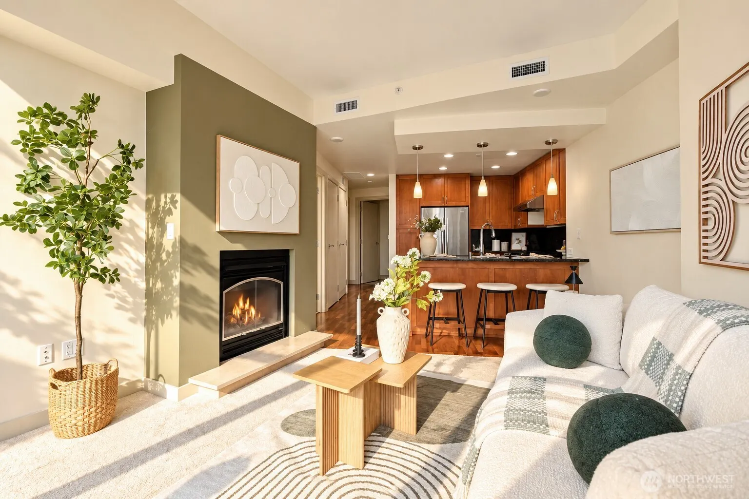 10610 NE 9 Pl #603, Bellevue, WA 98004