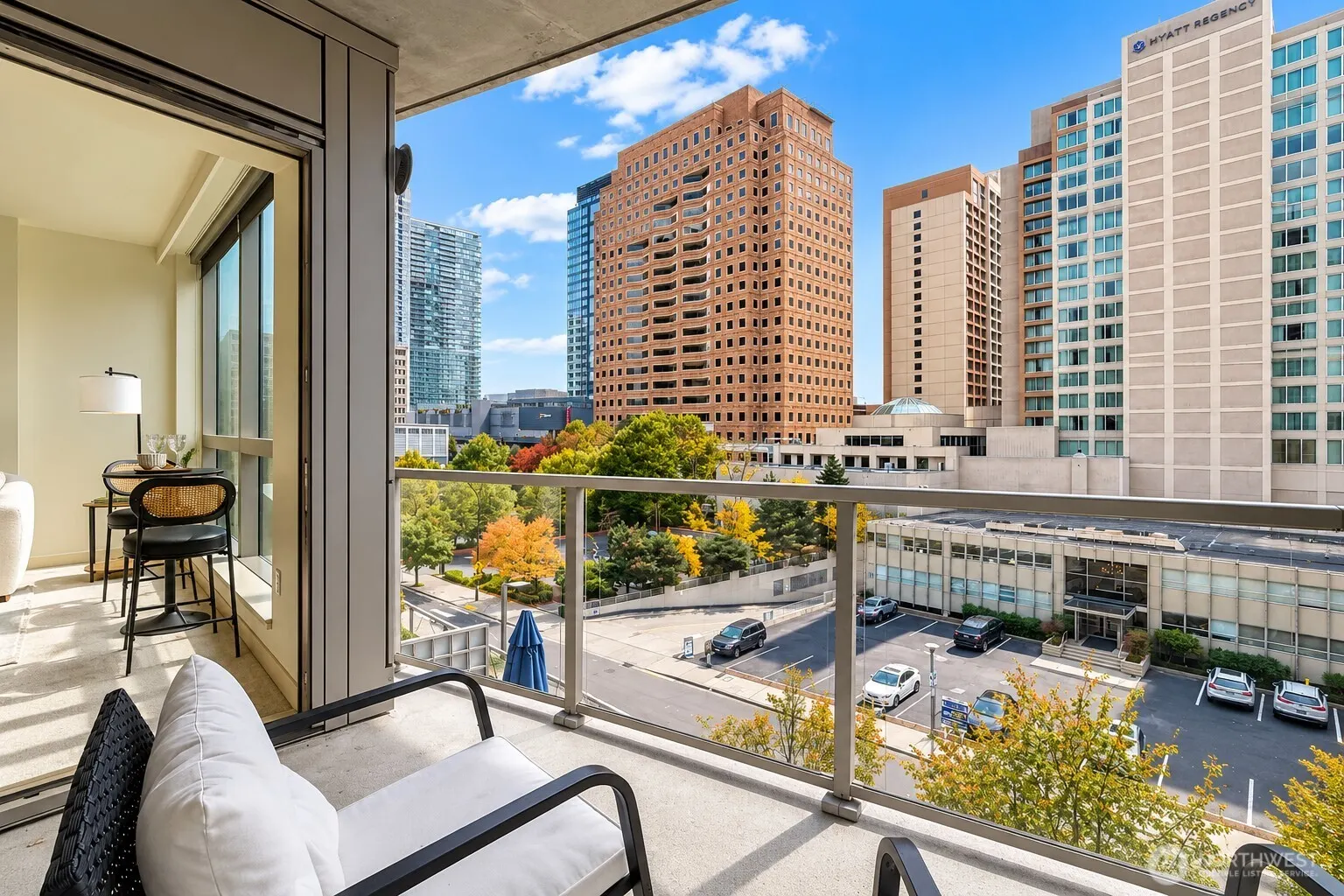 10610 NE 9 Pl #603, Bellevue, WA 98004