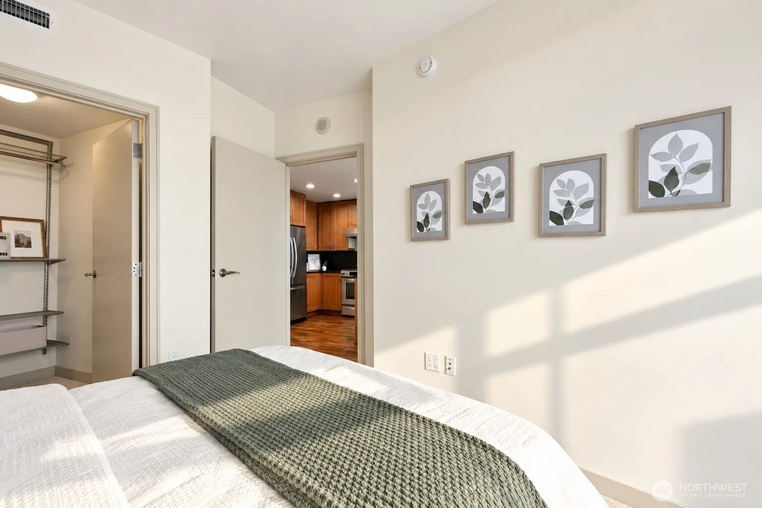 10610 NE 9 Pl #603, Bellevue, WA 98004