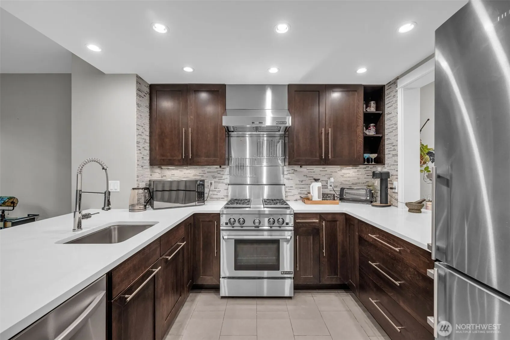 10042 Main Street #117, Bellevue, WA 98004-6027