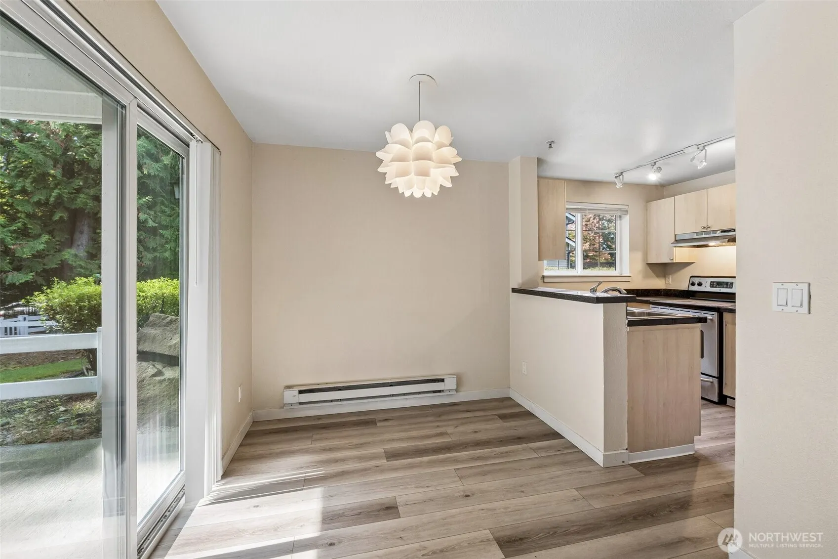10619 SE 261st Place #E106, Kent, WA 98030