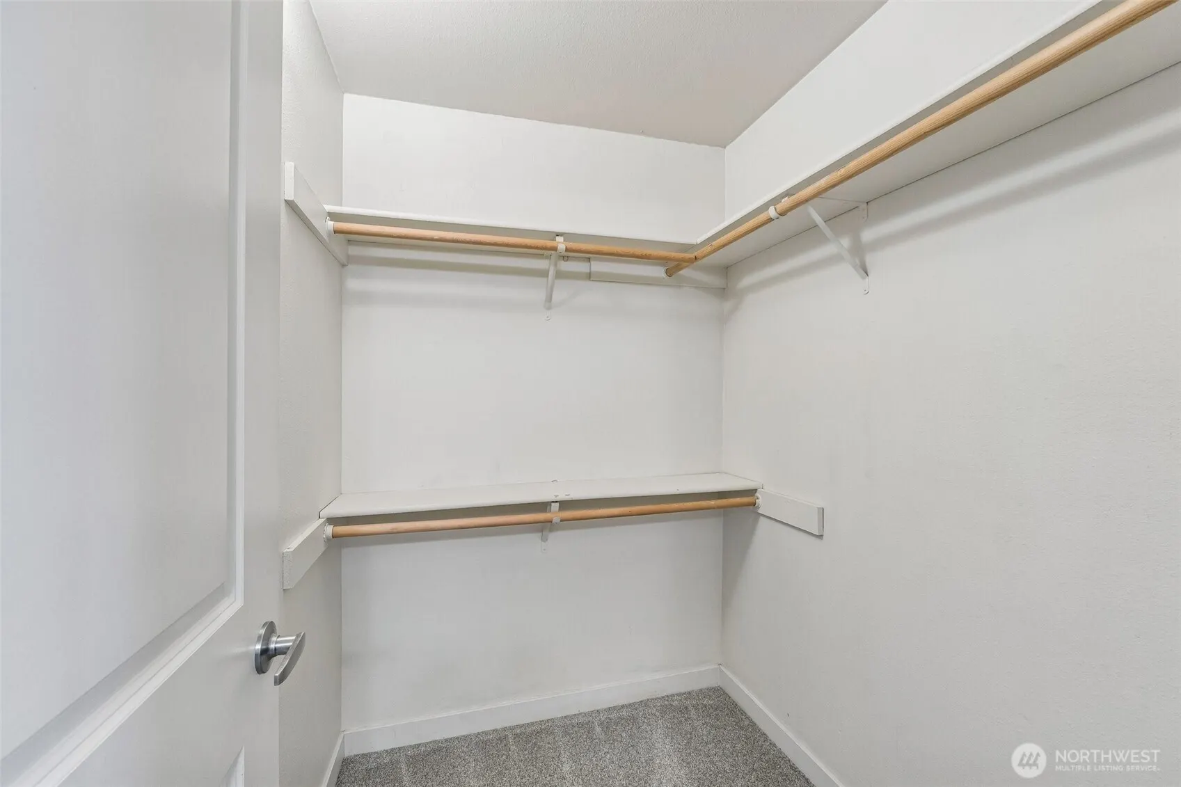 10619 SE 261st Place #E106, Kent, WA 98030