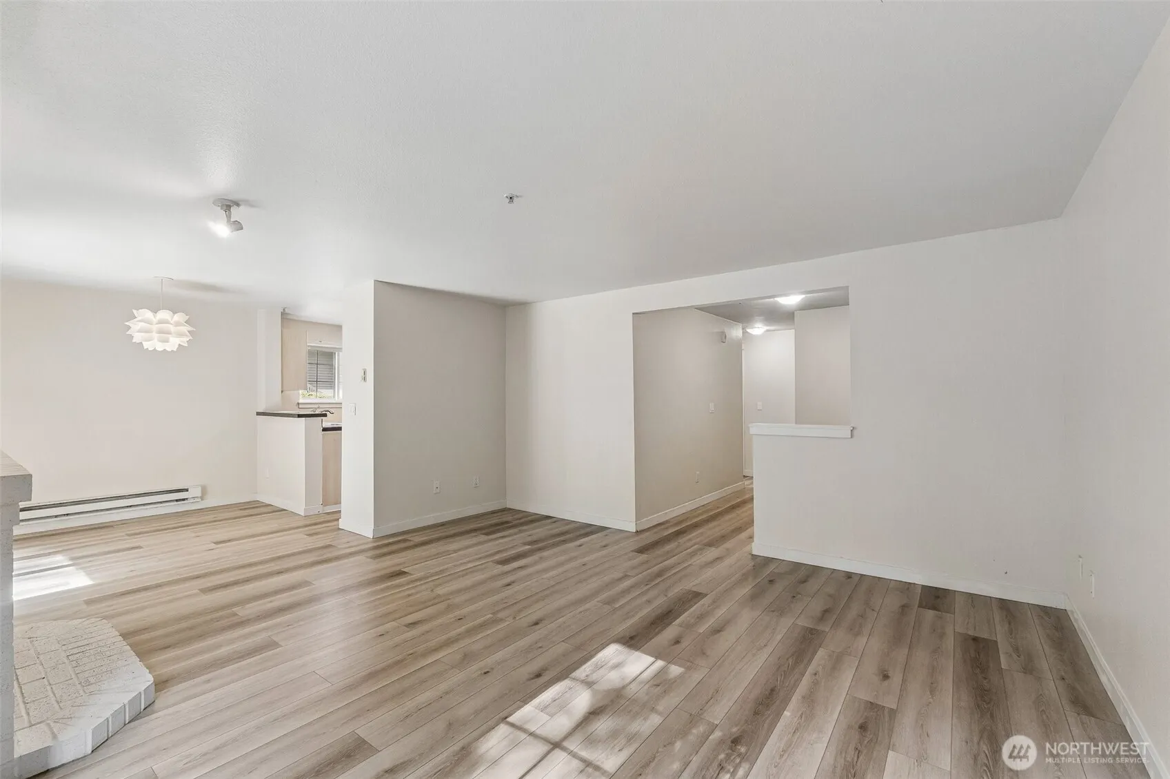 10619 SE 261st Place #E106, Kent, WA 98030