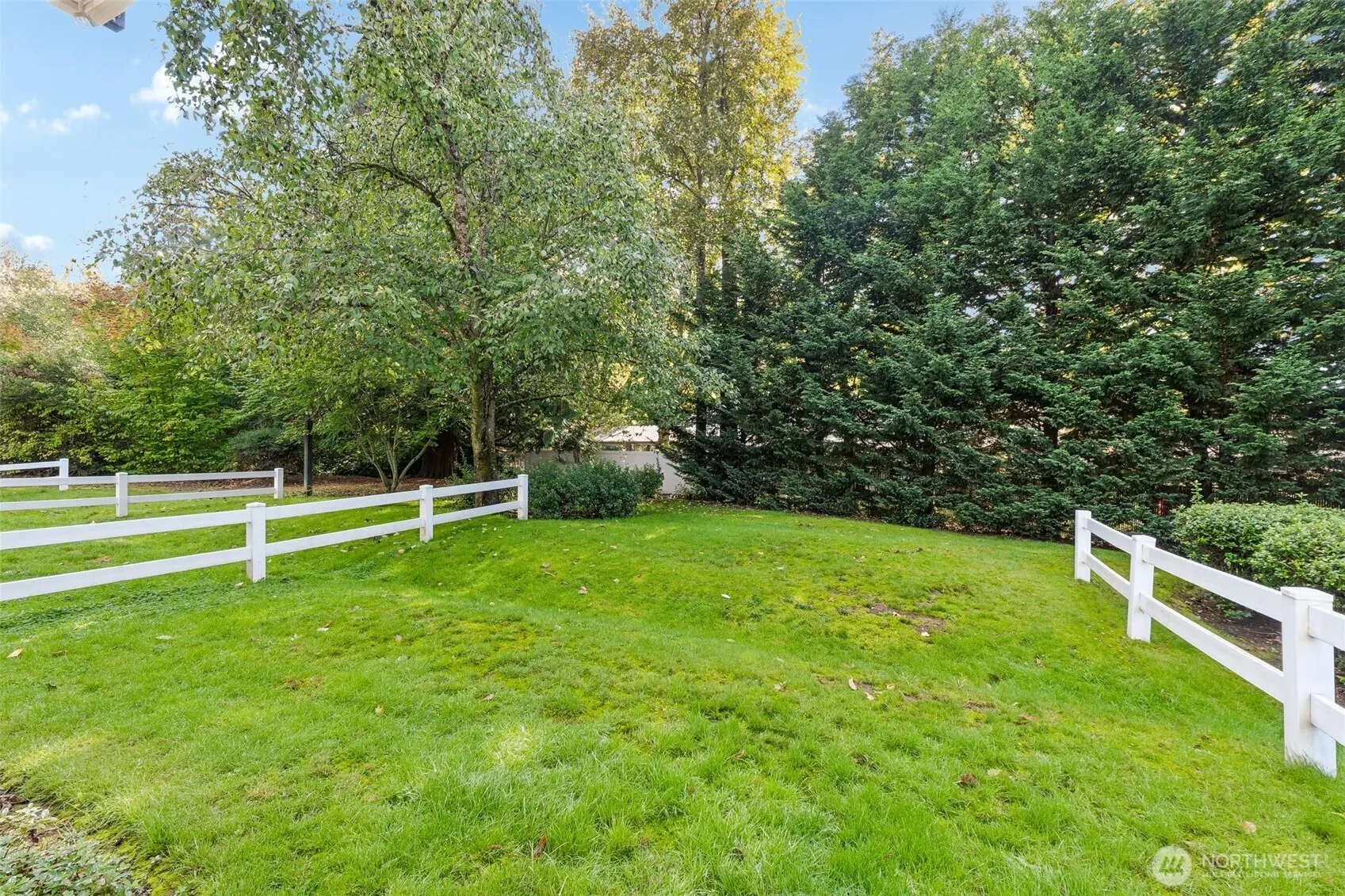 10619 SE 261st Place #E106, Kent, WA 98030