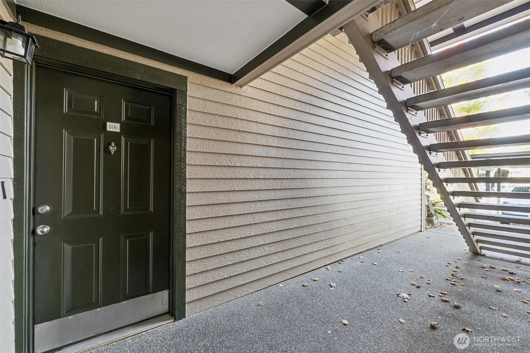 10619 SE 261st Place #E106, Kent, WA 98030