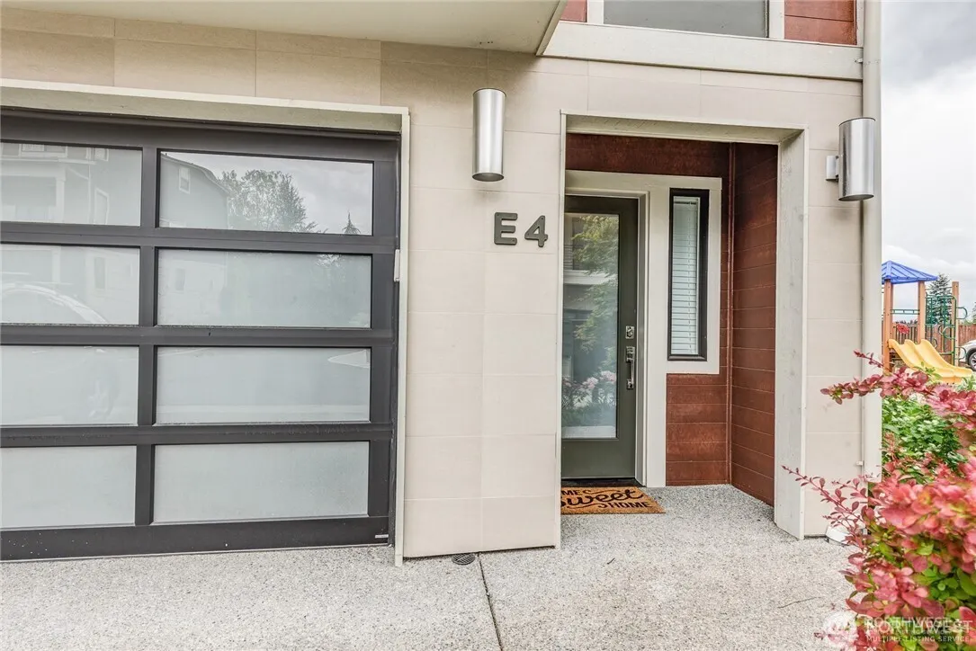 16021 Manor Way #E4, Lynnwood, WA 98087