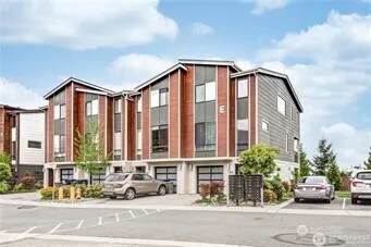 16021 Manor Way #E4, Lynnwood, WA 98087