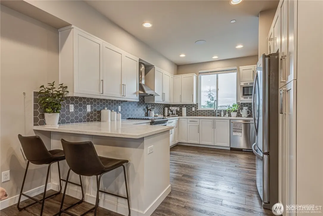 16021 Manor Way #E4, Lynnwood, WA 98087