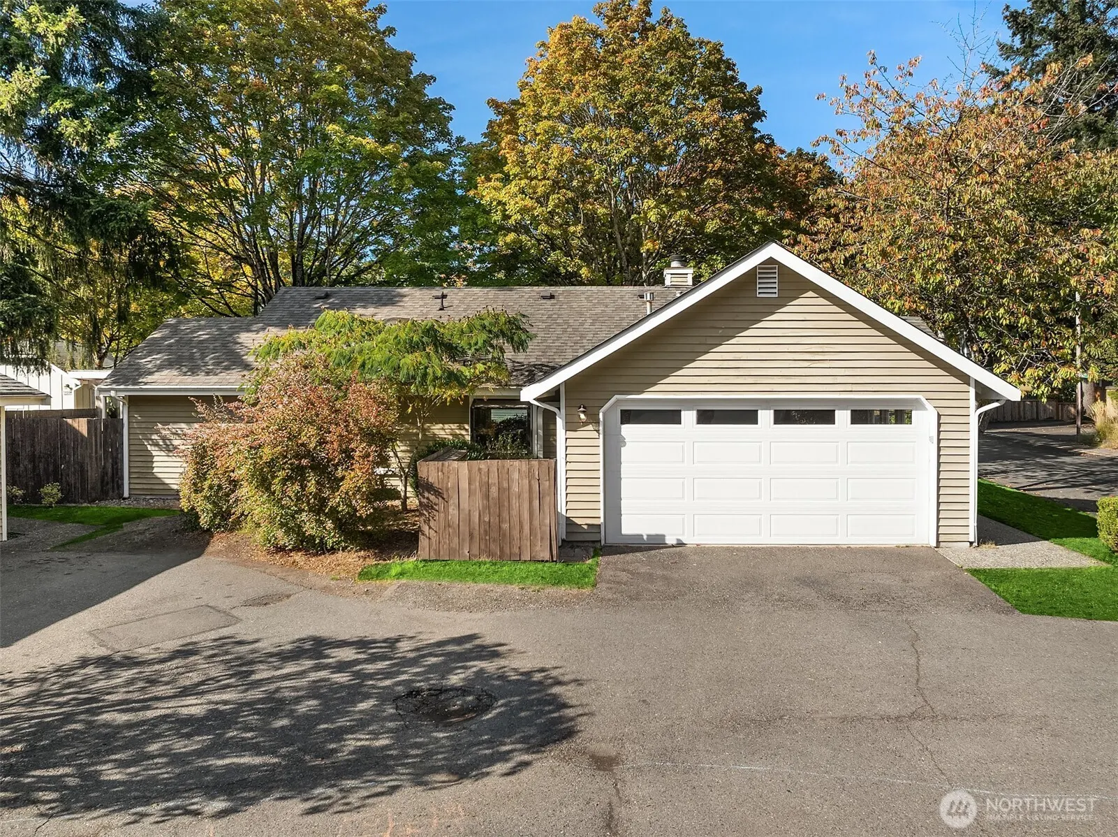 9111 183rd Court NE, Redmond, WA 98052