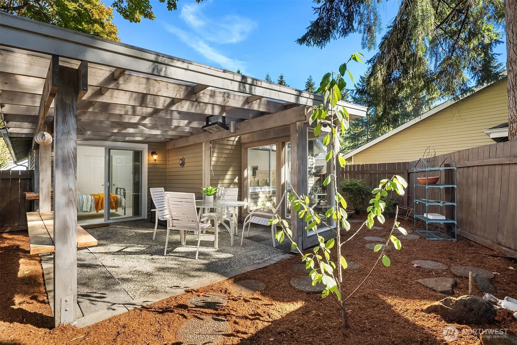 9111 183rd Court NE, Redmond, WA 98052
