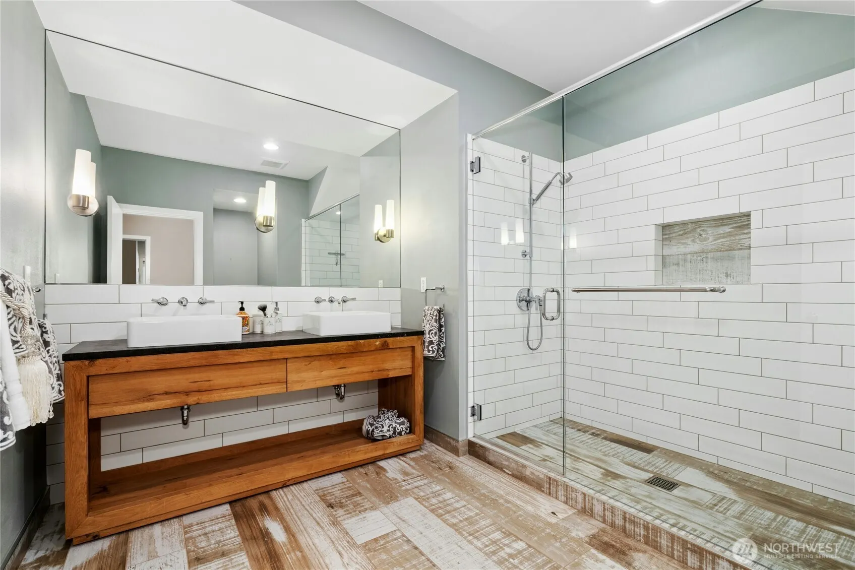 5753 152nd Avenue SE, Bellevue, WA 98006