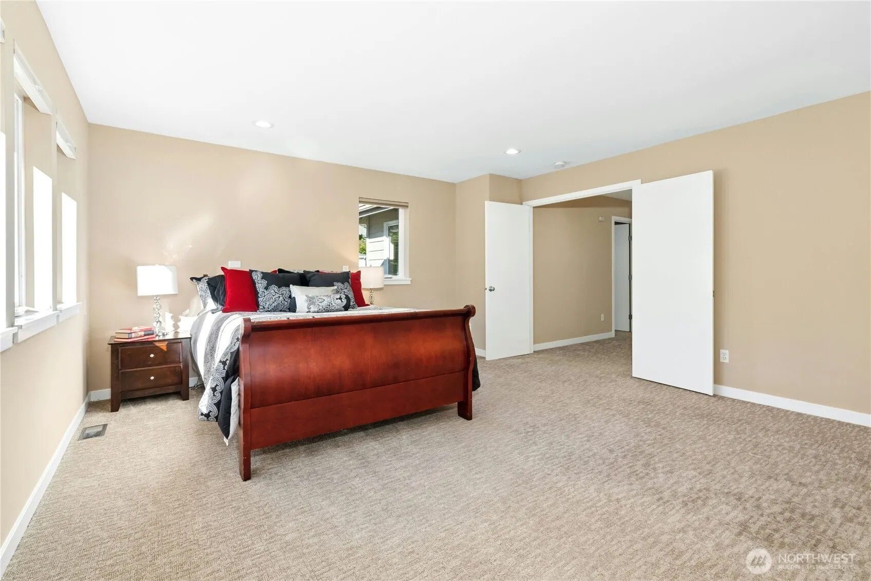 5753 152nd Avenue SE, Bellevue, WA 98006