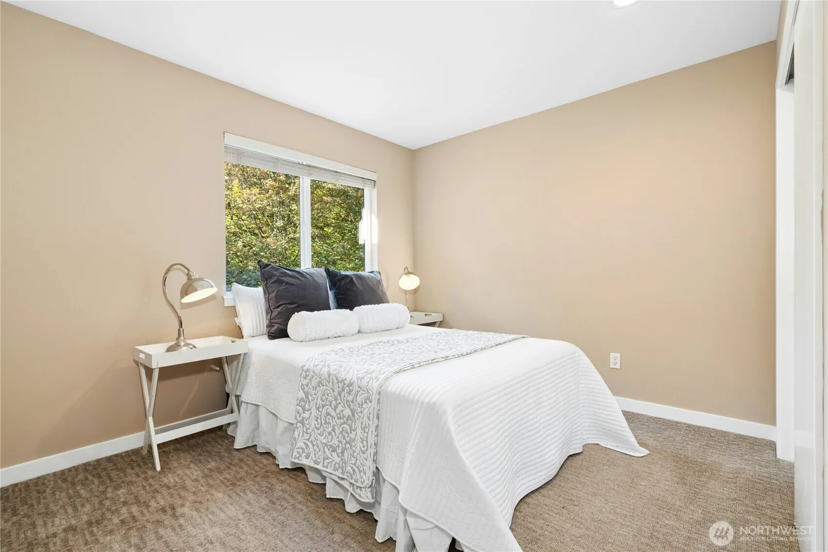 5753 152nd Avenue SE, Bellevue, WA 98006