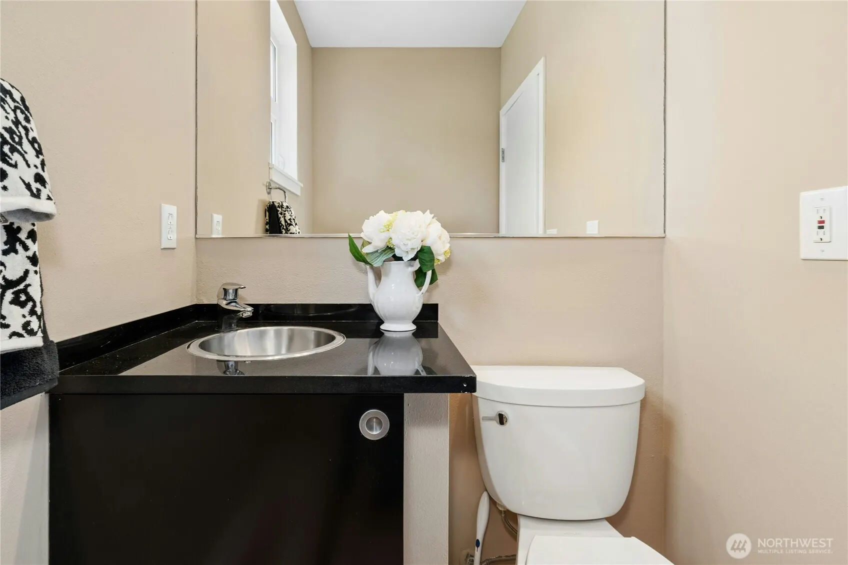 5753 152nd Avenue SE, Bellevue, WA 98006