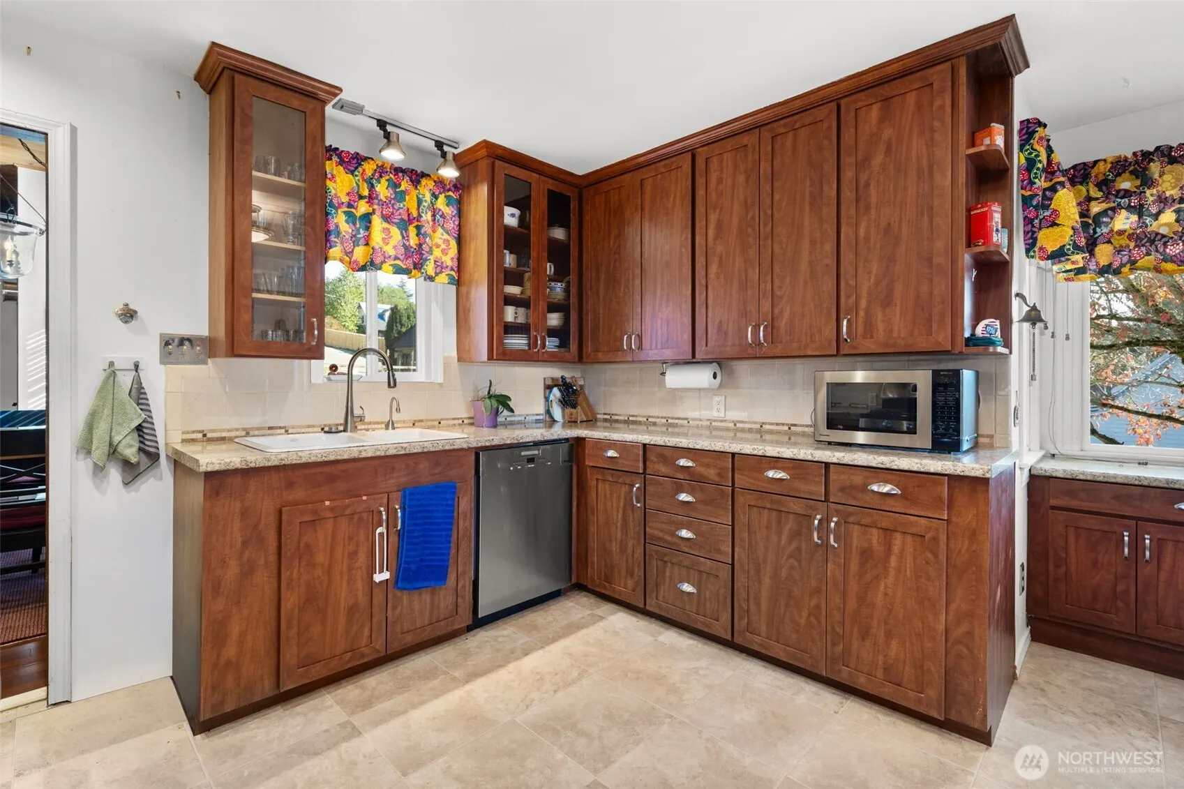 504 Prospect Avenue N, Kent, WA 98030