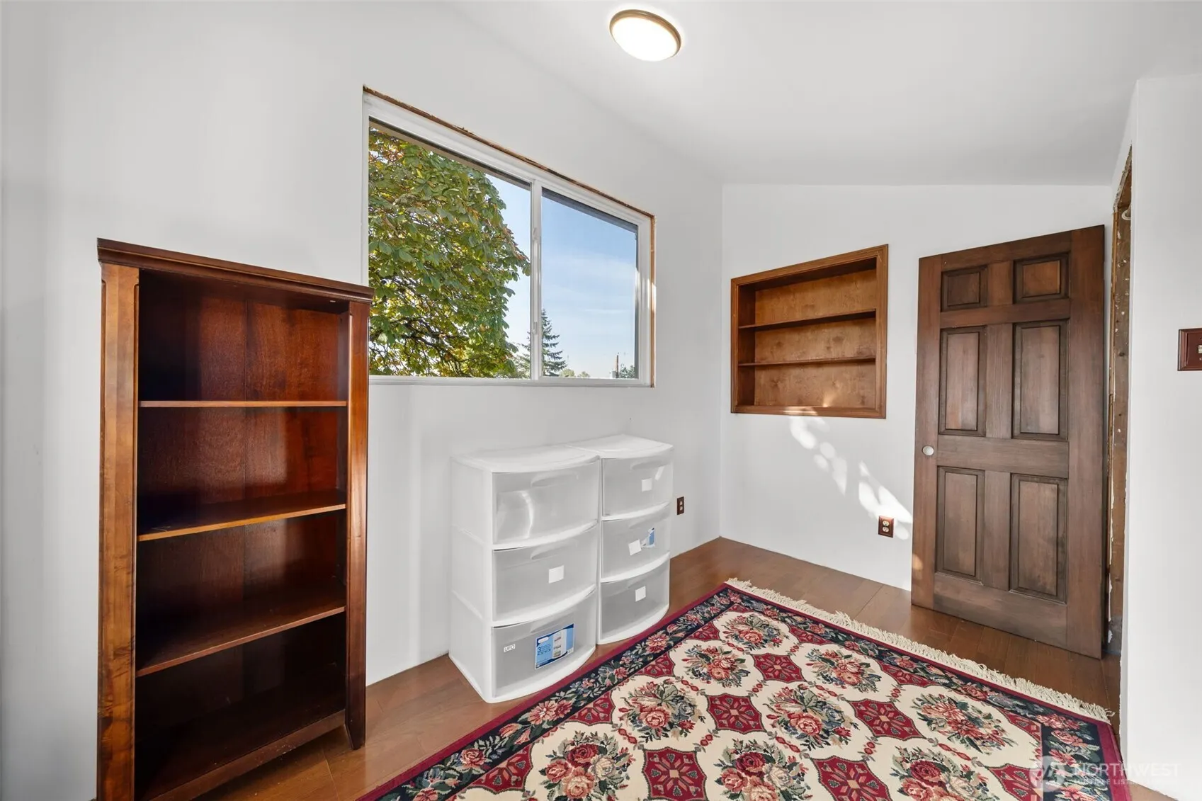 504 Prospect Avenue N, Kent, WA 98030