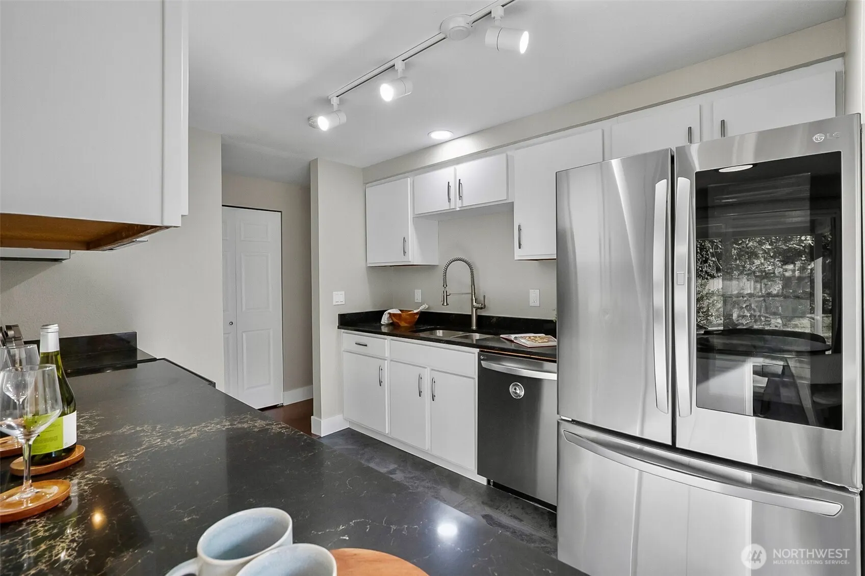 15723 NE 109th Street , Redmond, WA 98052