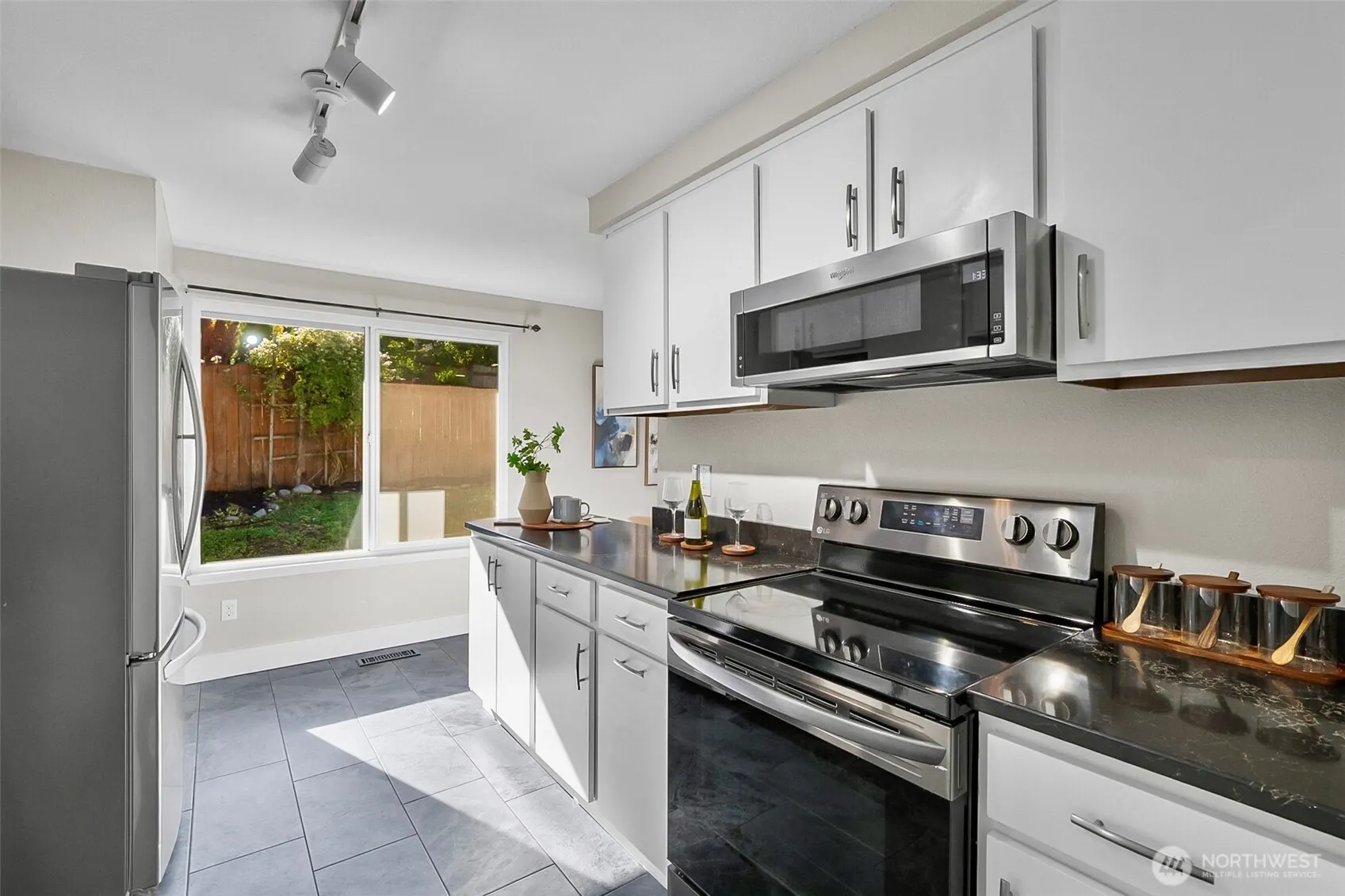 15723 NE 109th Street , Redmond, WA 98052