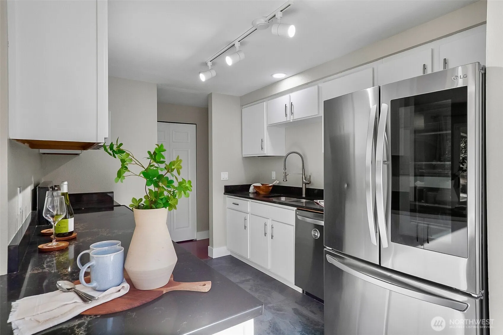 15723 NE 109th Street , Redmond, WA 98052