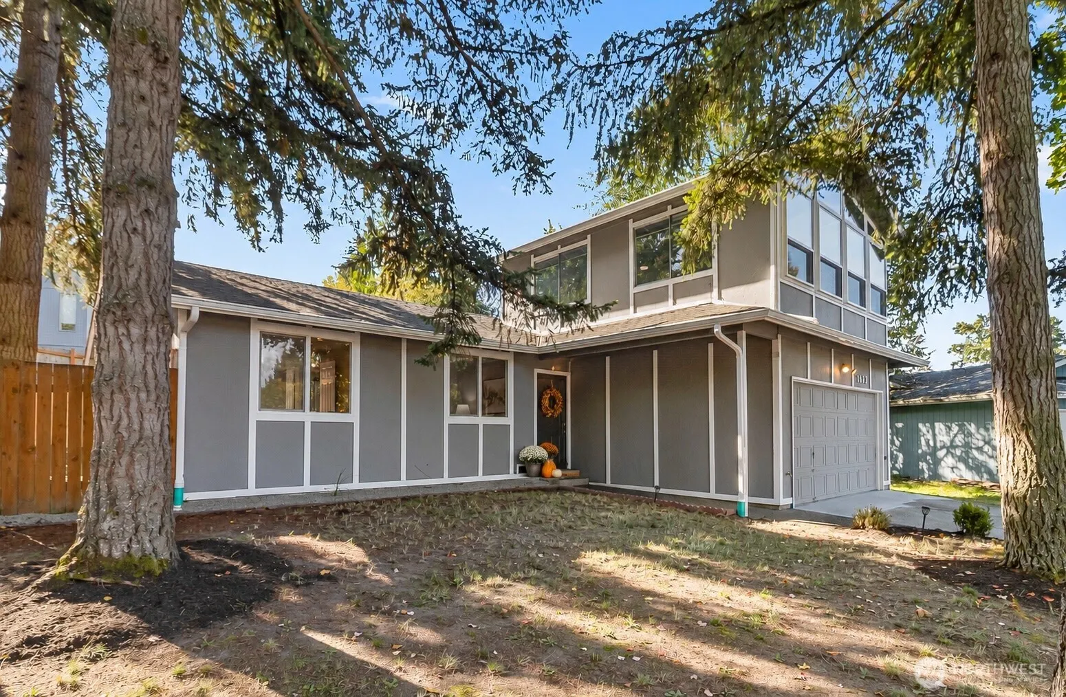 15723 NE 109th Street , Redmond, WA 98052