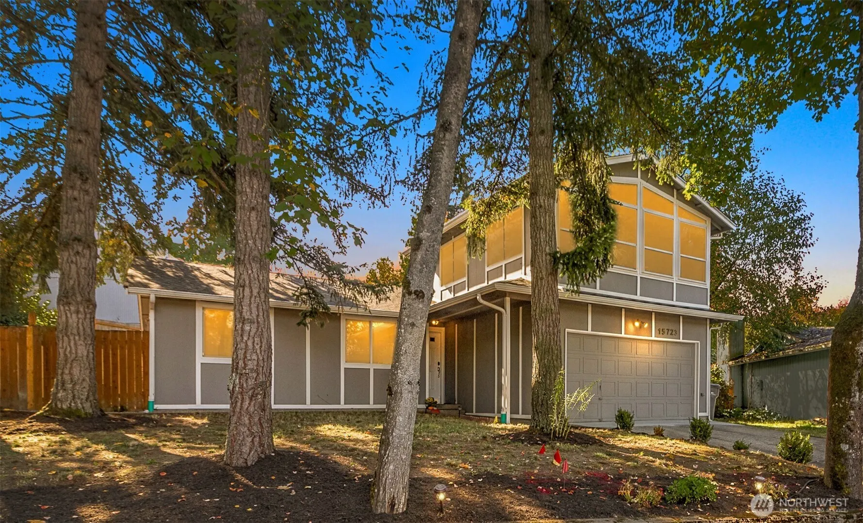15723 NE 109th Street , Redmond, WA 98052