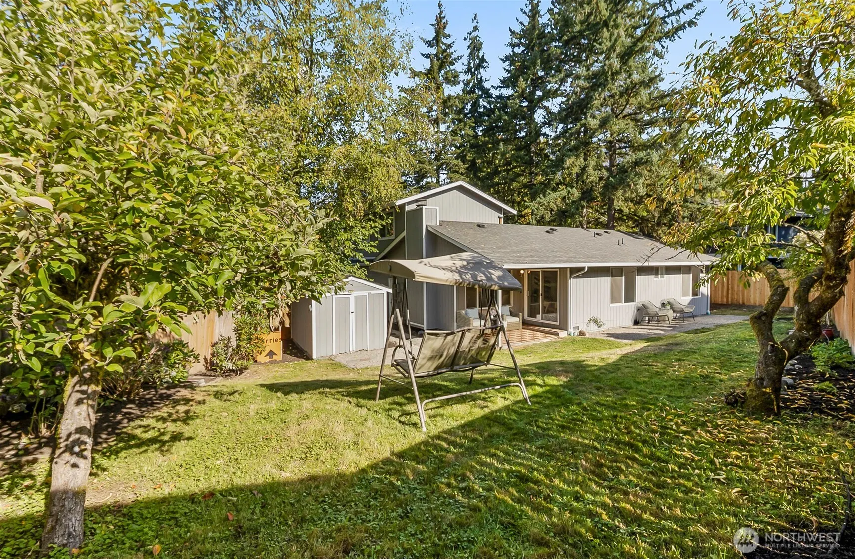 15723 NE 109th Street , Redmond, WA 98052