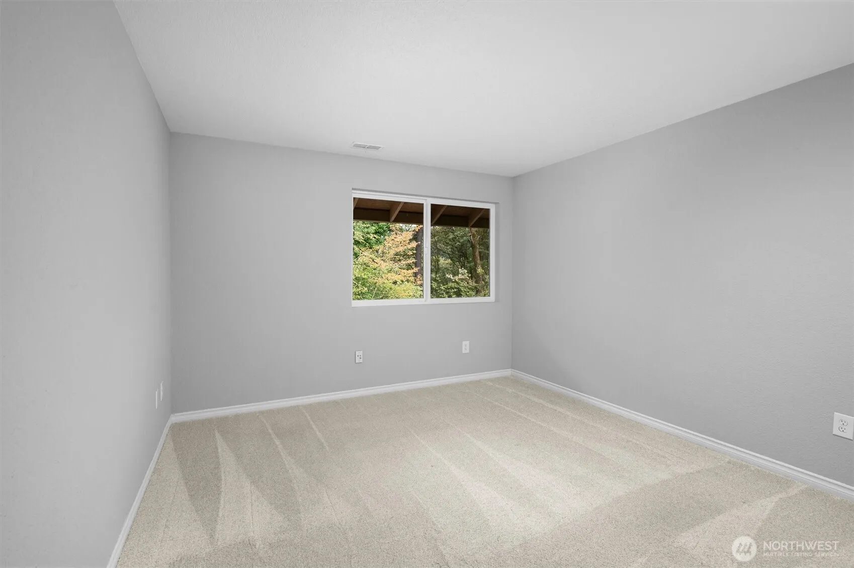 2958 Kennewick Pl Place NE, Renton, WA 98056