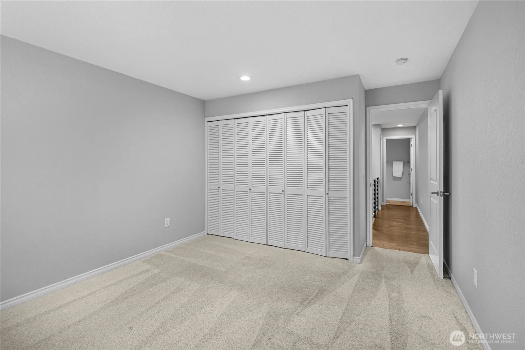 2958 Kennewick Pl Place NE, Renton, WA 98056