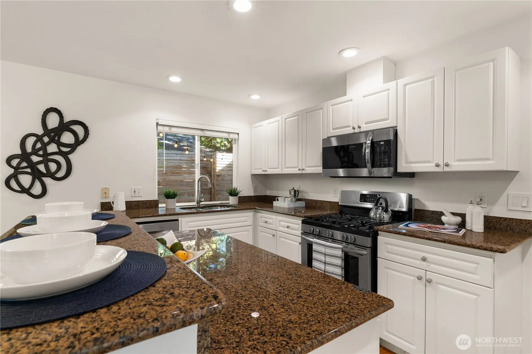 11212 122nd Lane NE #7, Kirkland, WA 98033
