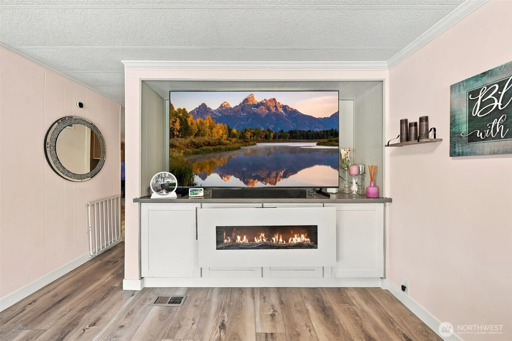 17312 Woodcrest Drive NE #113, Bothell, WA 98011