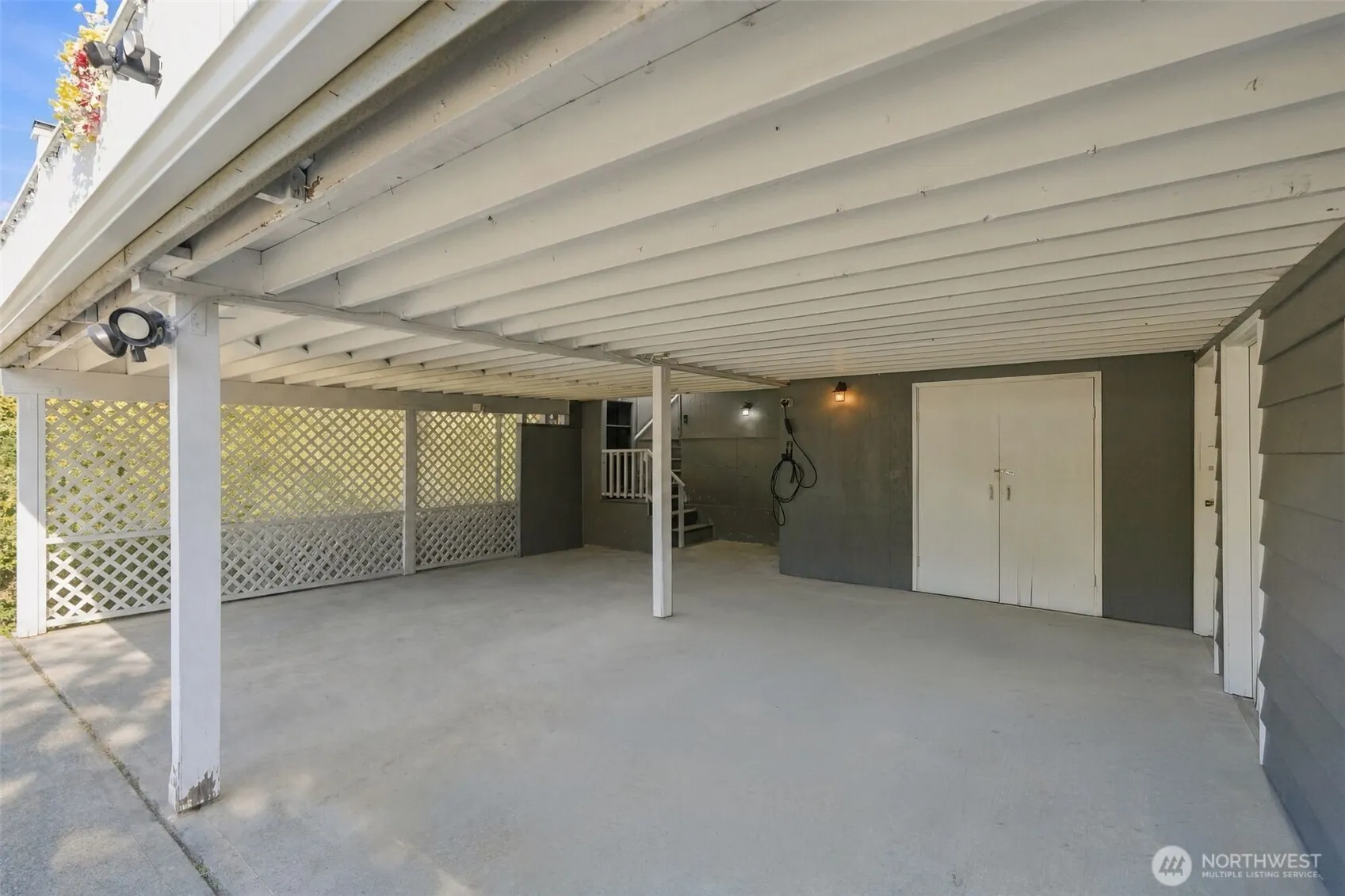 17312 Woodcrest Drive NE #113, Bothell, WA 98011