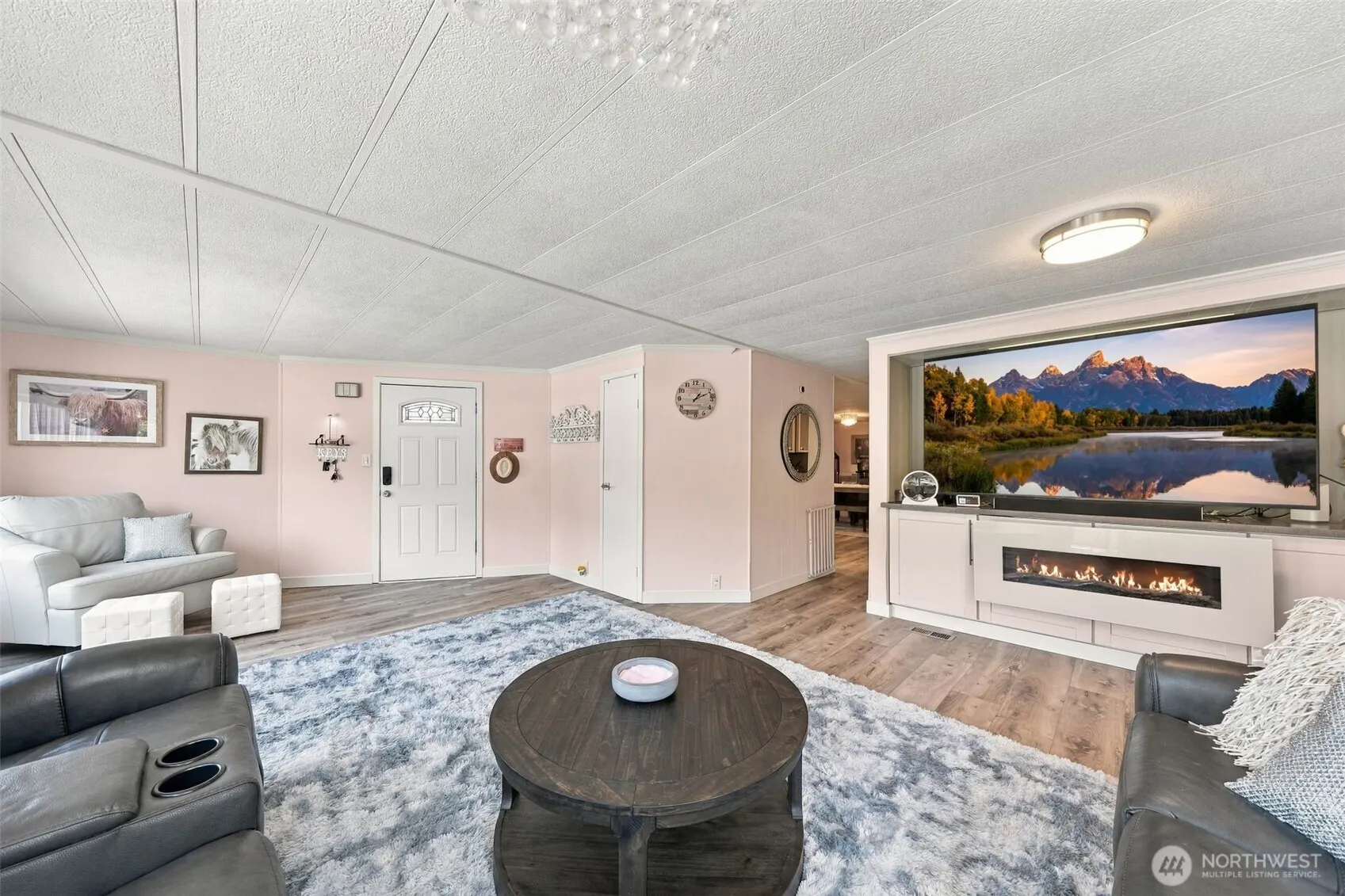 17312 Woodcrest Drive NE #113, Bothell, WA 98011