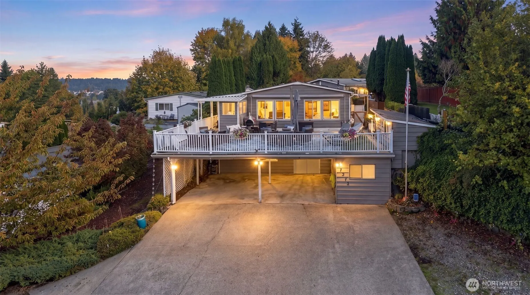 17312 Woodcrest Drive NE #113, Bothell, WA 98011