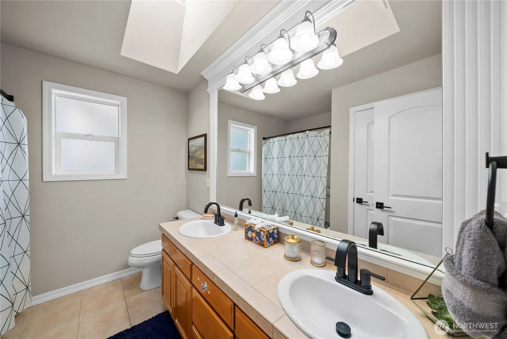 4113 215th Street SE, Bothell, WA 98021