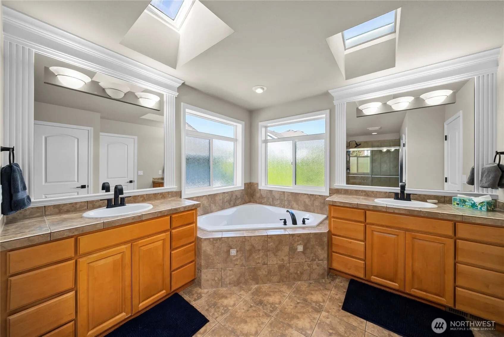 4113 215th Street SE, Bothell, WA 98021