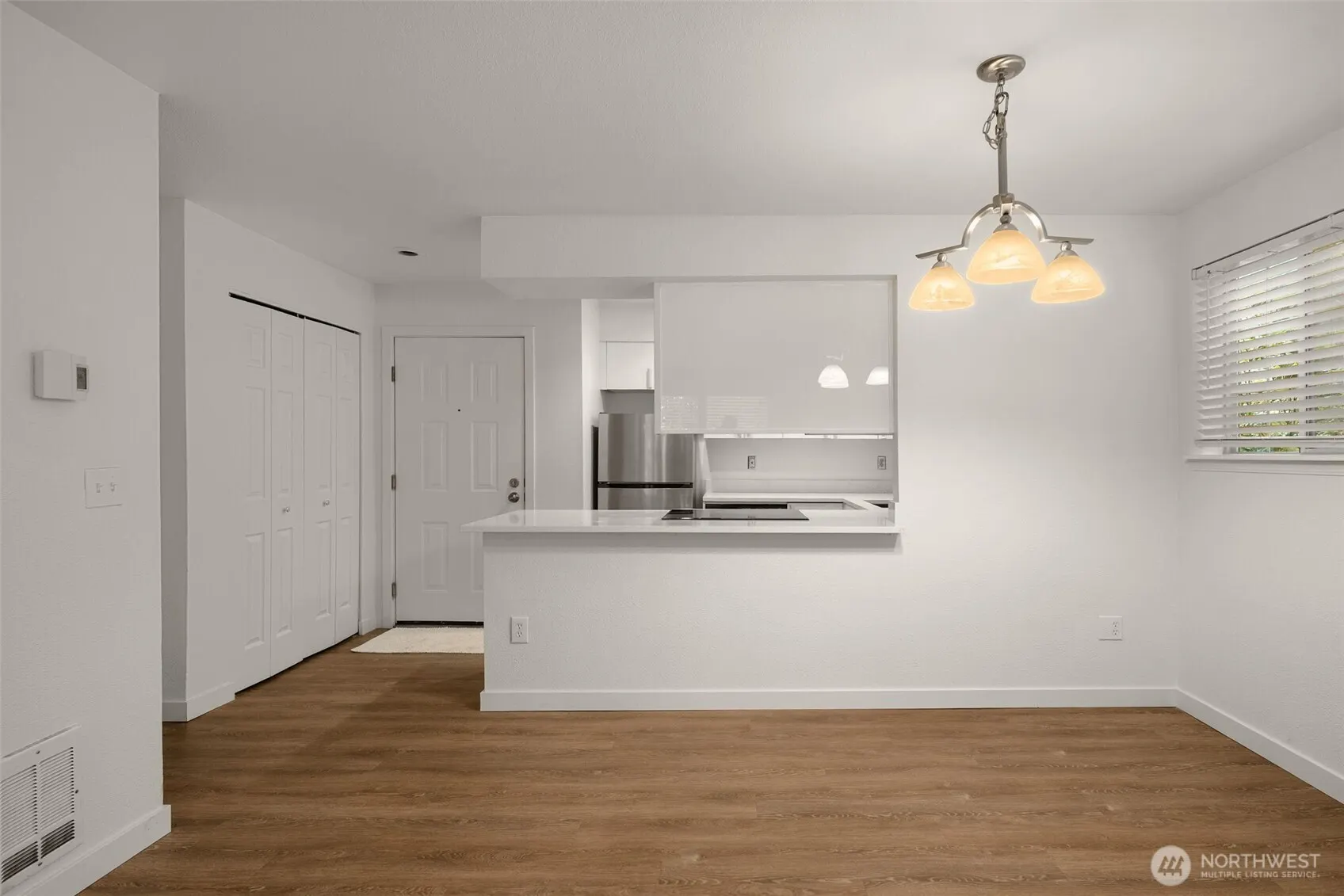 2600 118th Avenue SE #4-101, Bellevue, WA 98005