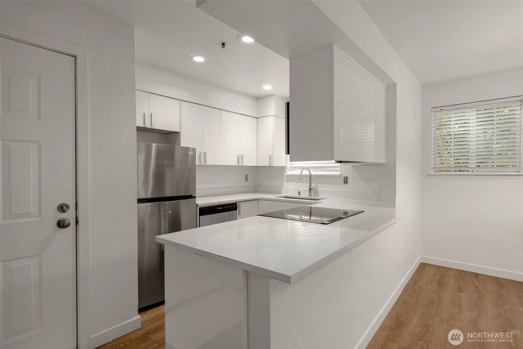 2600 118th Avenue SE #4-101, Bellevue, WA 98005