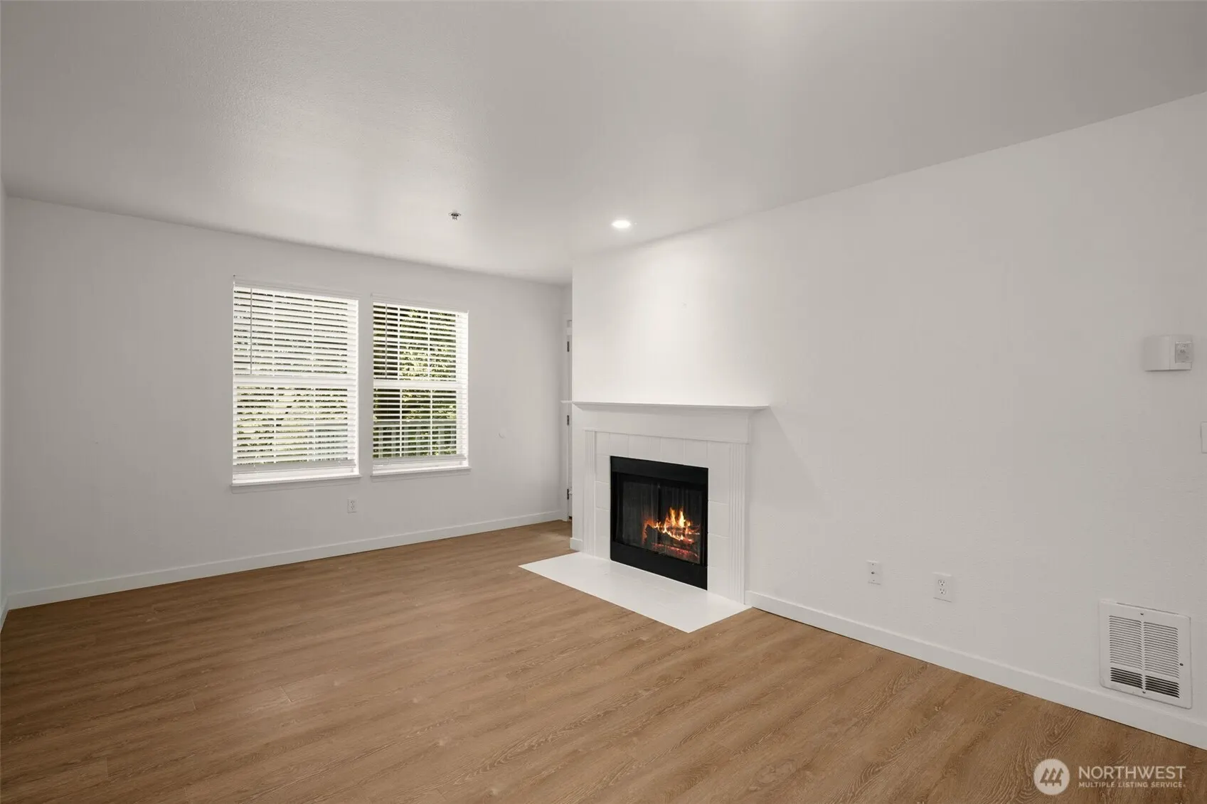 2600 118th Avenue SE #4-101, Bellevue, WA 98005